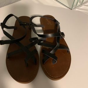 Universal Threads Sandals